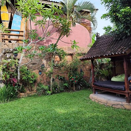 Bali Bungalow Medewisurf-homestay Airsatang Bagian luar foto