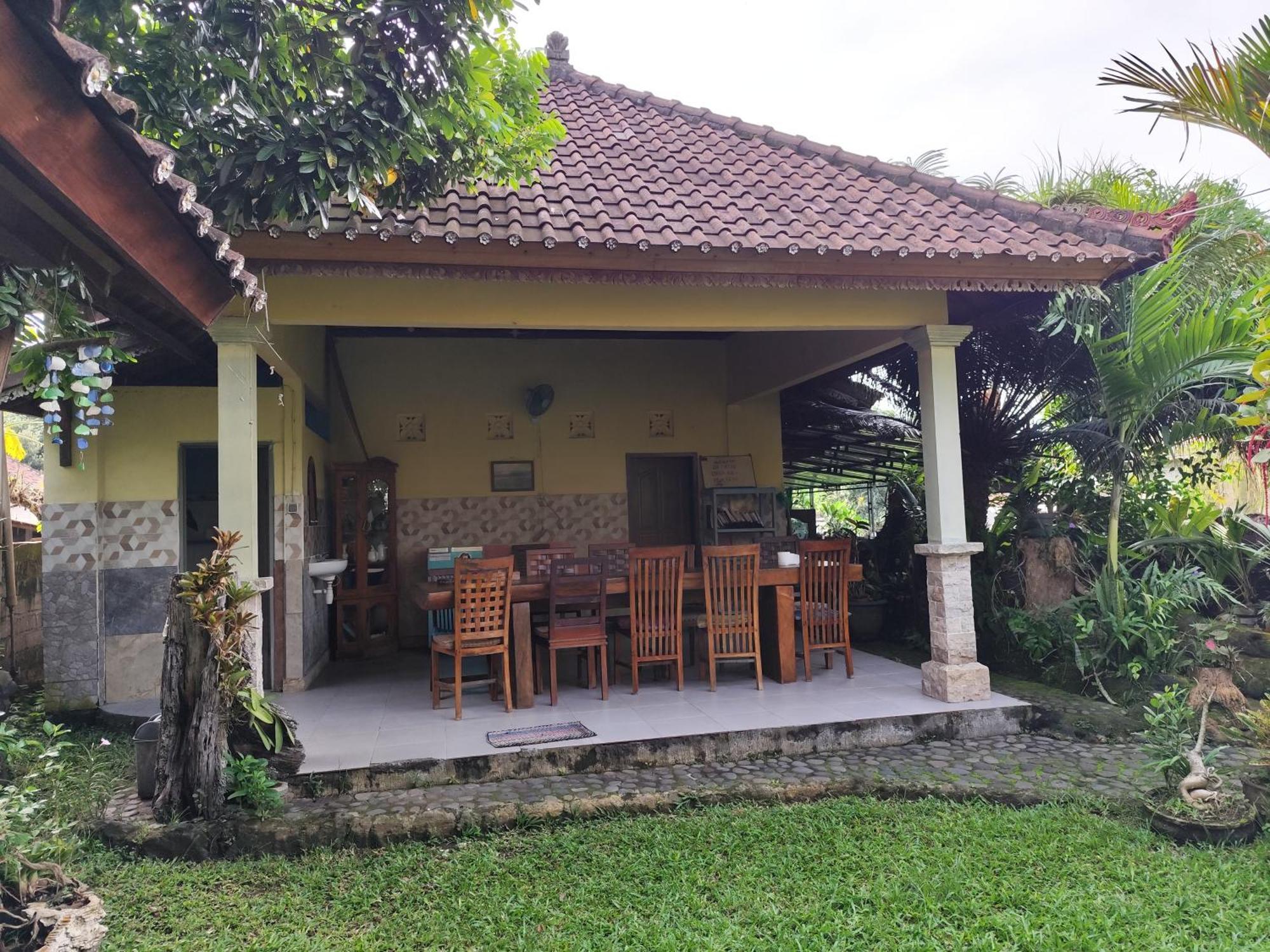 Bali Bungalow Medewisurf-homestay Airsatang Bagian luar foto