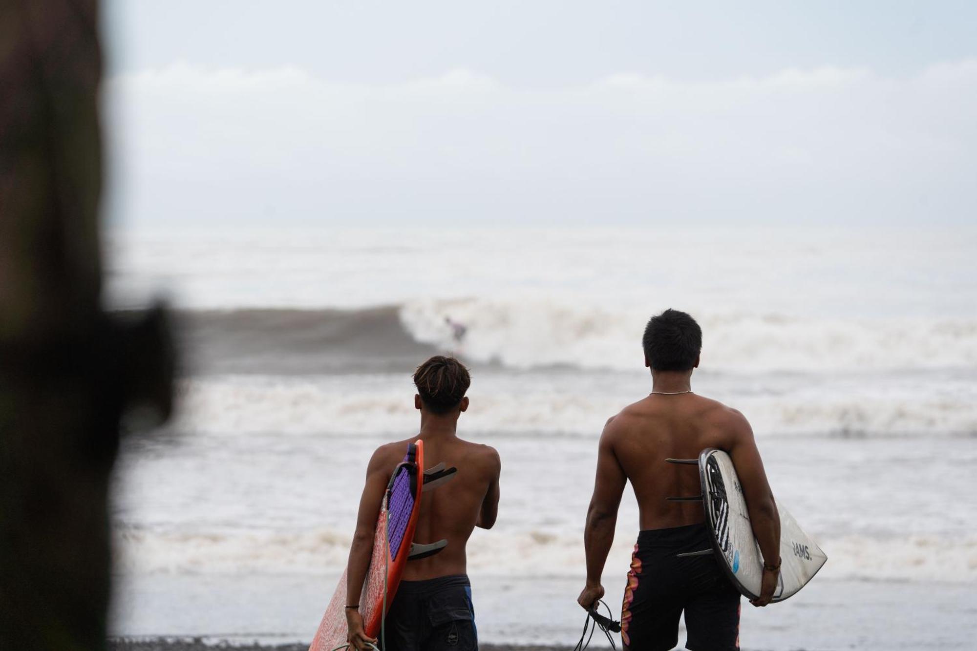 Bali Bungalow Medewisurf-homestay Airsatang Bagian luar foto